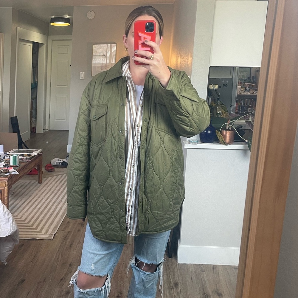LIKE NEW Wilfred Free Aritzia Quilted Puffer
